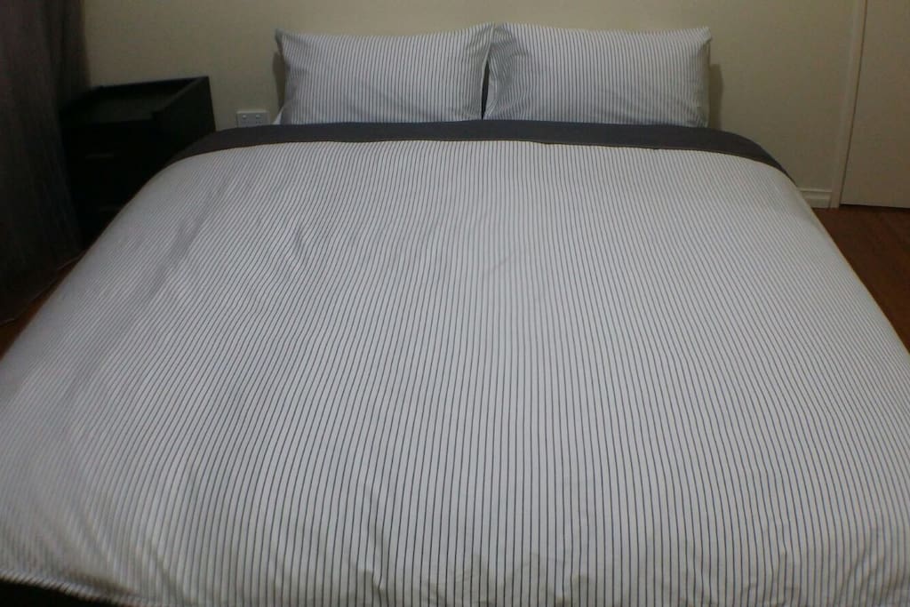 View 2: King bed