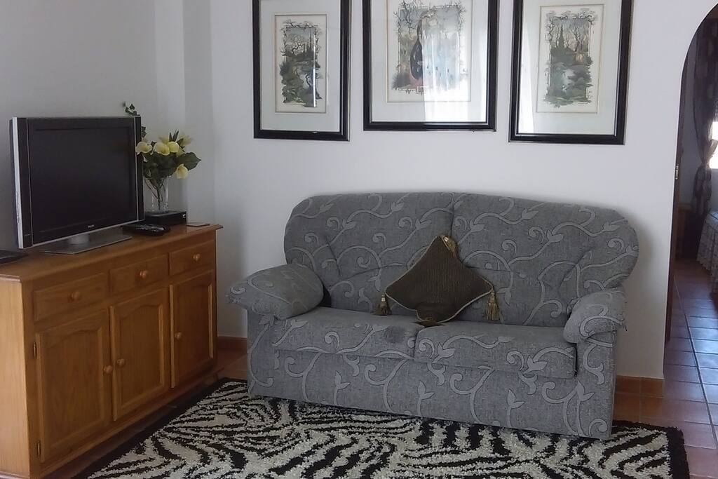 Lounge with Spanish and UK TV