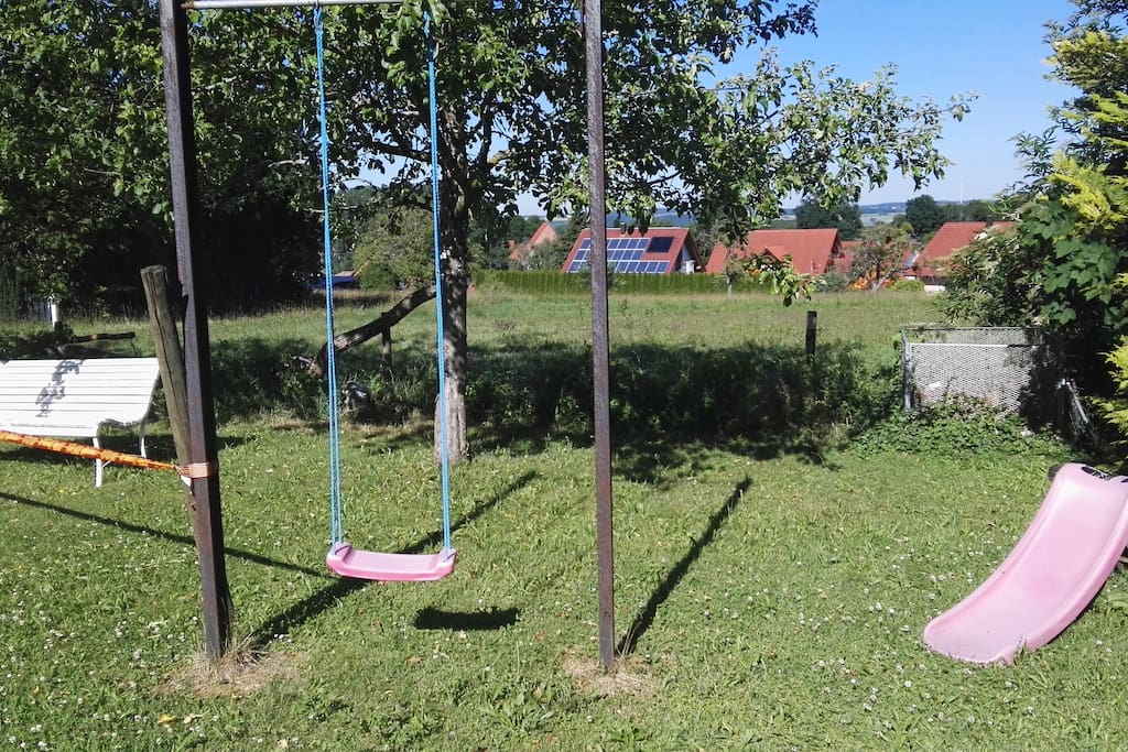 Schaukel im Garten