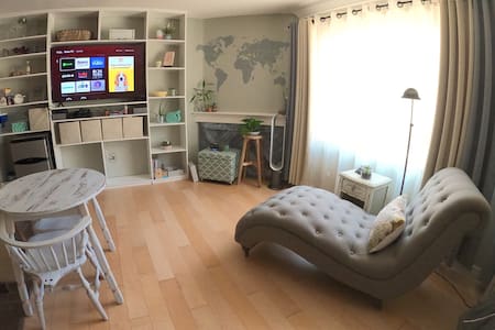 San Diego Pacific Beach Studio by La Jolla wParkng