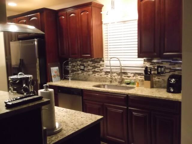 airb&tv gallery image 3