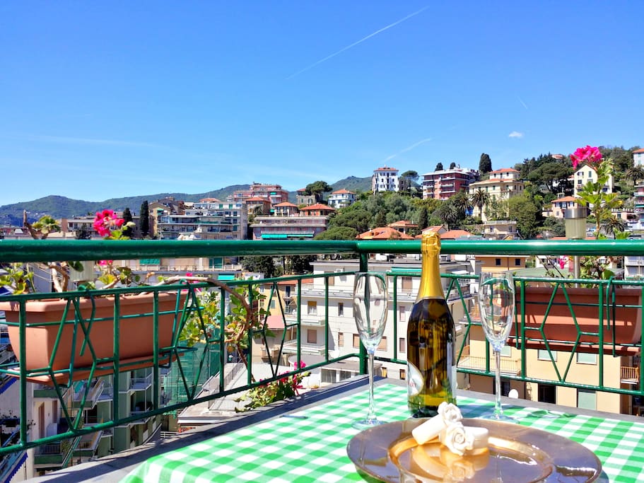 Enjoy the Riviera Sun in this amazing terrace