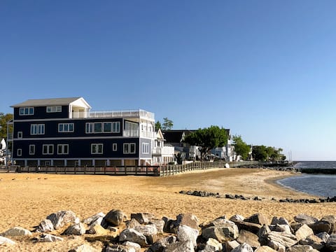 Bayfront Home with Amazing Rooftop Deck!
