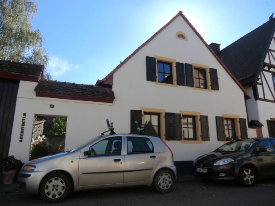Straßenansicht
