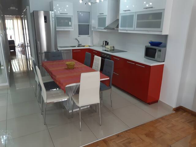 Central Apartment Athens – Athene Greece