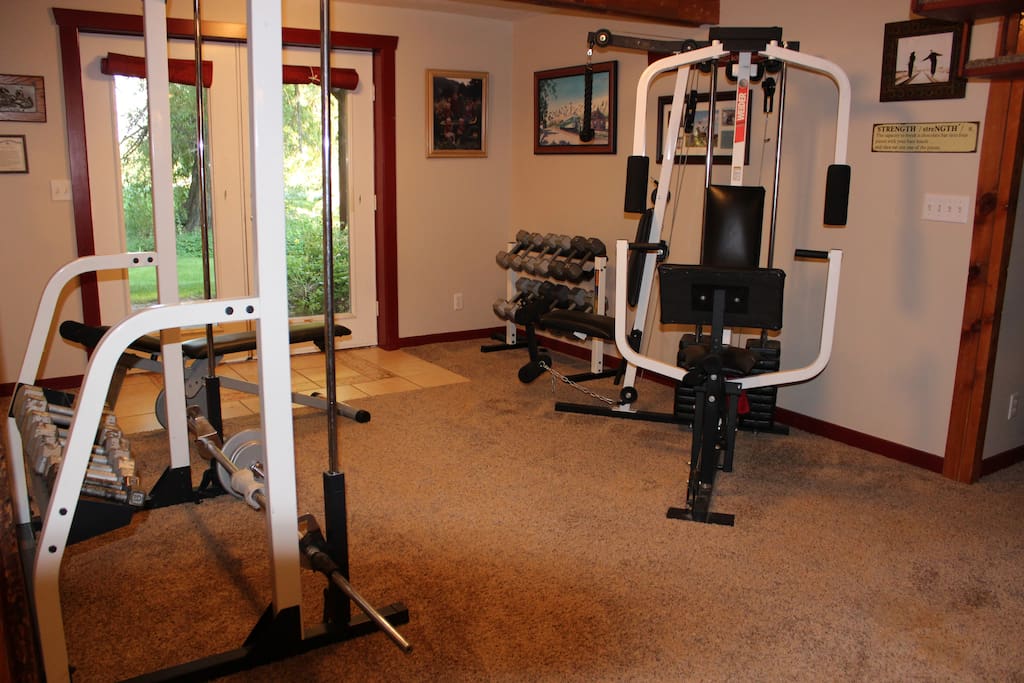 Exercise and weight lifting equipment available for use