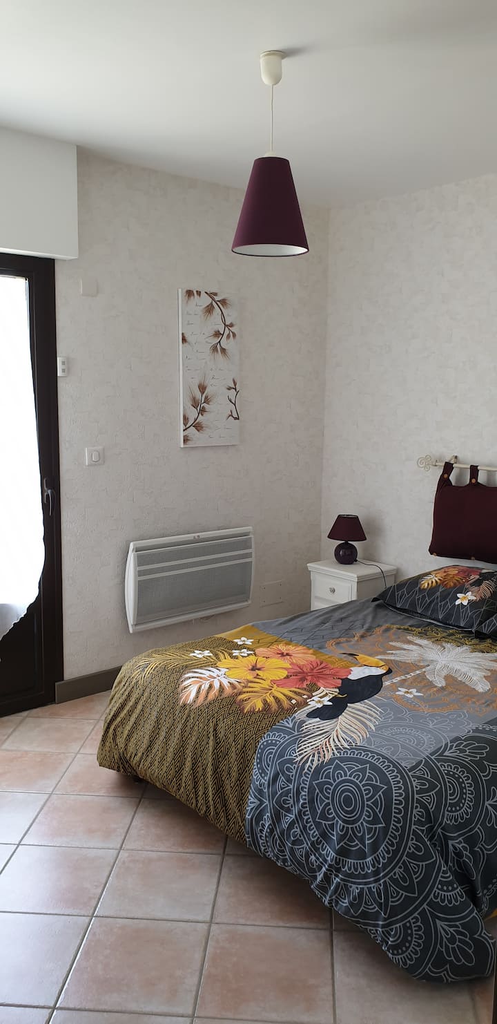 Dhoma "ekzotike",  dhomë me 1 krevat prej 140