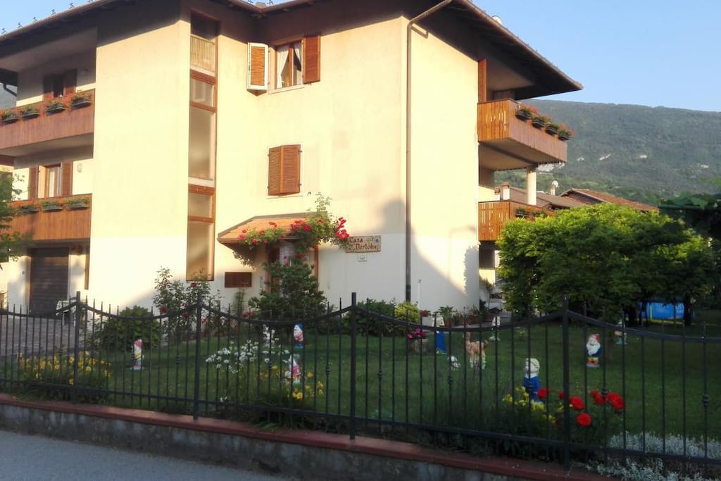 La casa e il giardino