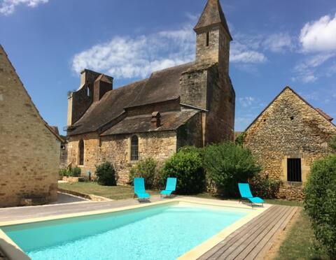 Maison Périgourdine du XVlll -ème  siècle à Aubas