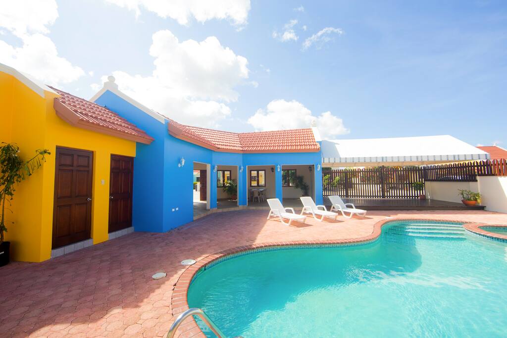 Community pool