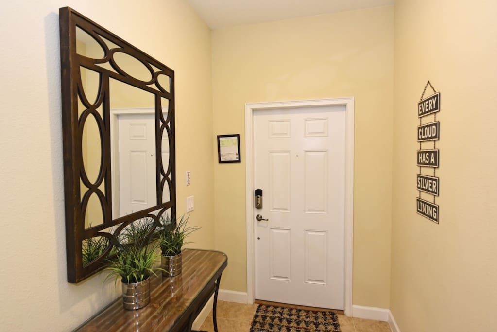 Indoors,Room,Dining Room,Furniture,Table