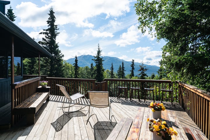 Quiet & Cozy With Great Views - Eagle River - Anchorage, AK