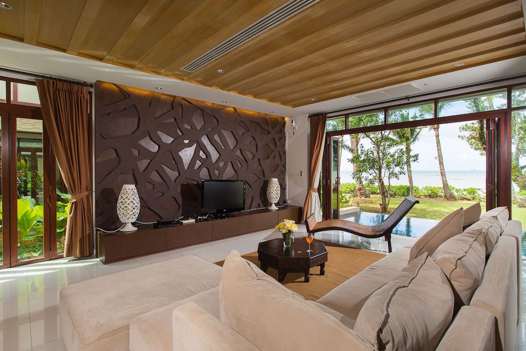 Living space with sea view