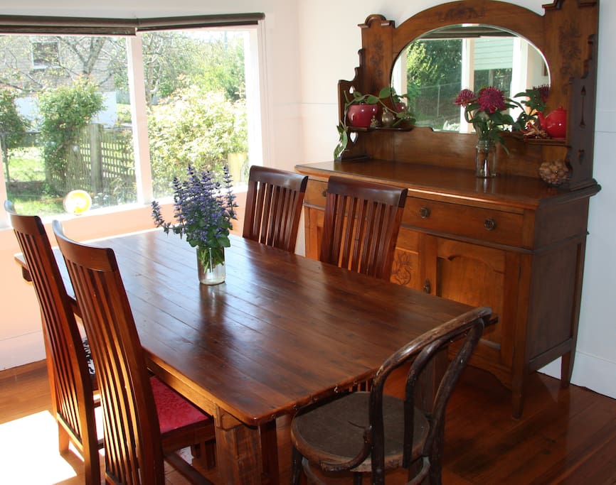 Dining room looking over the garden.