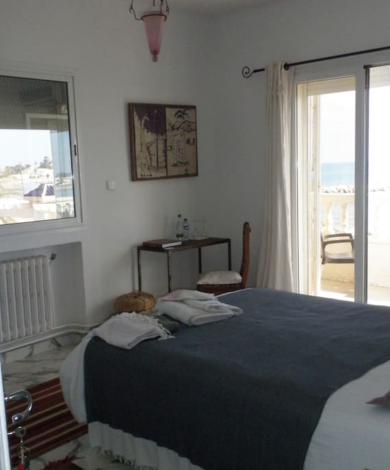 chambre 2 balcon sur la mer et la piscine