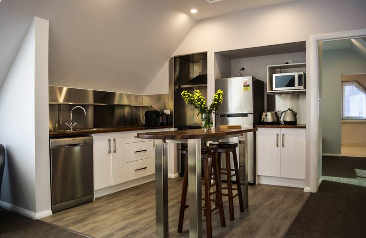 Heathfield Apartment 2