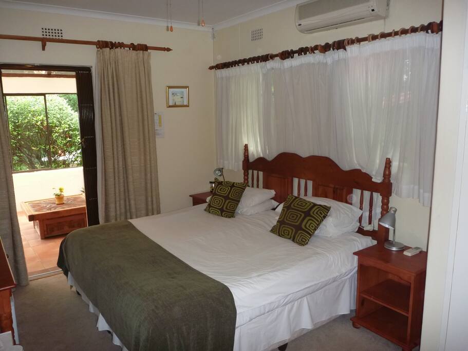 Arniston Room 1