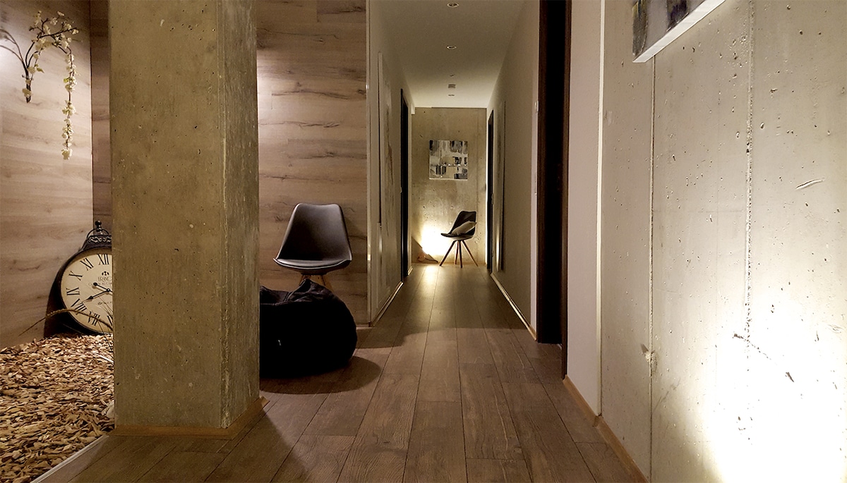 Popular Airbnb listing: The Designed Downtown Residence "Nuance" in Offenbach Am Main