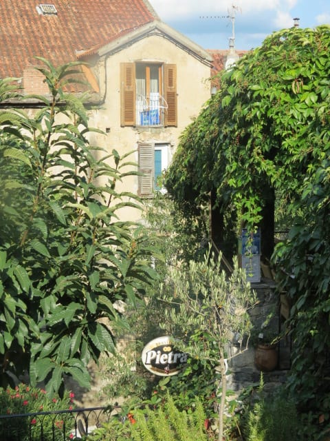 Waterfront dream villa!