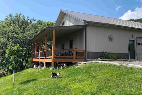 Erickson Mountain Retreat.  A Wonderful Getaway!