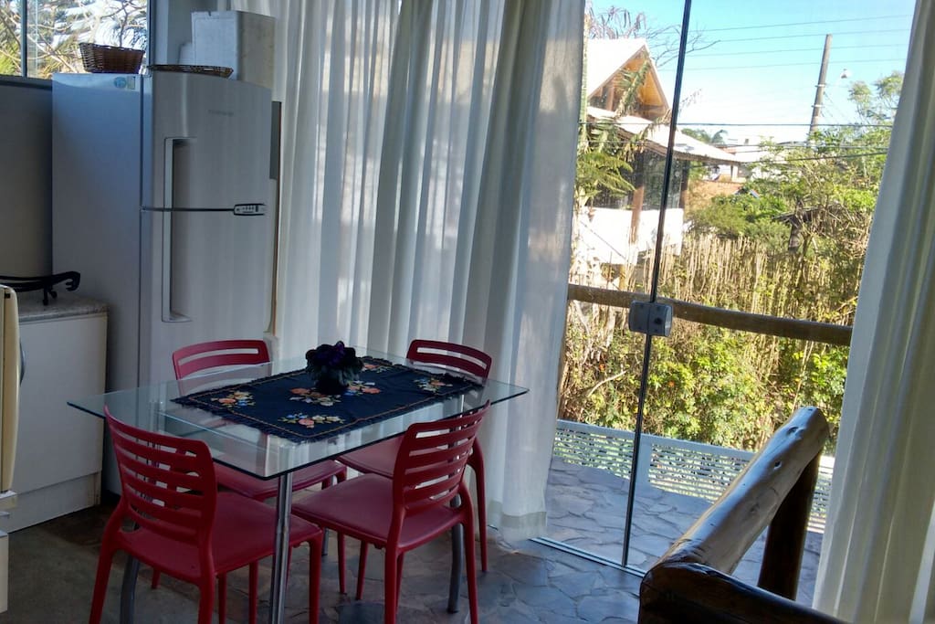 mesa p quatro pessoas