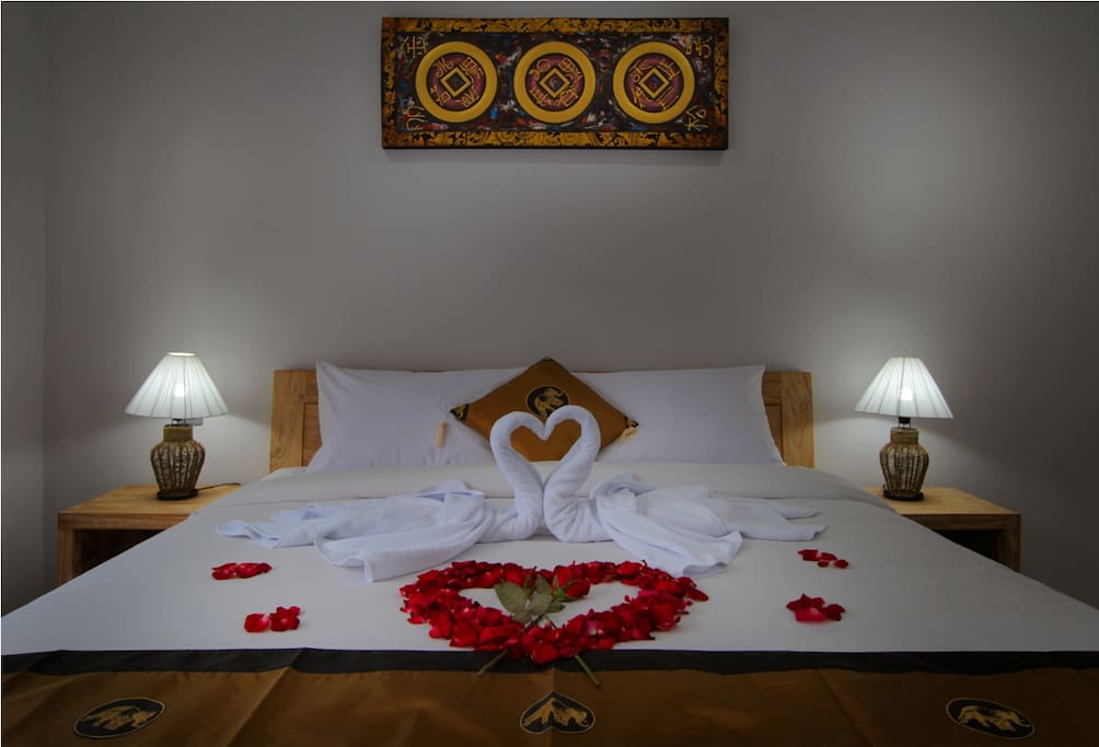 Honeymoon setup