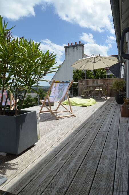 Terrasse Est/sud 30m2 face à la baie