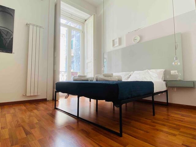 Apt ascensore, terrazza e cucina 4 min Toledo