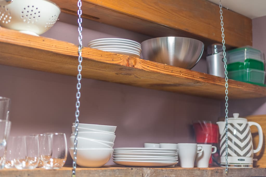 Mixing bowls, kettles, colanders - oh my! Everything you need and more in this compact kitchenette!