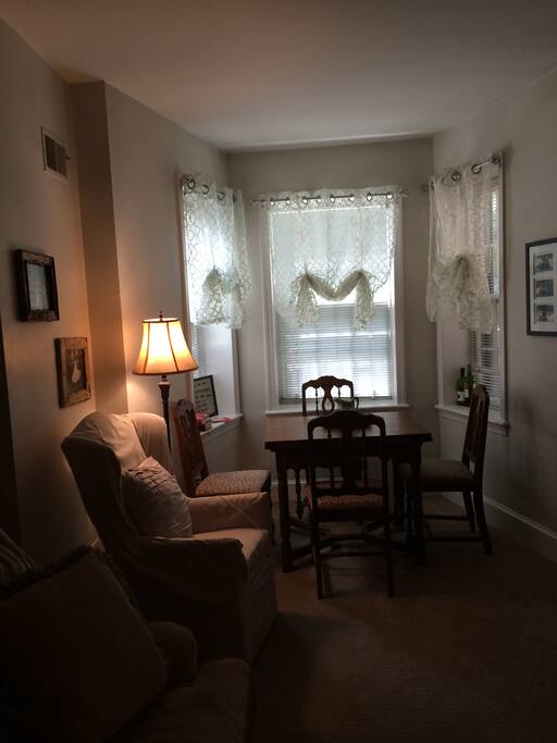 Breakfast nook