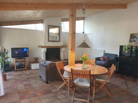 Propriété Airbnb réussie: Architect's house near the ocean (8-minute walk) à Lacanau