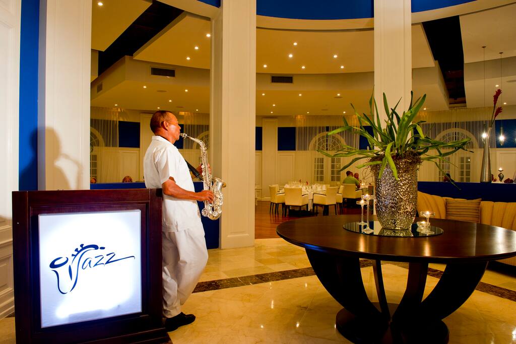 The brilliant vibe and beautiful color of the gourmet New Orleans styled, french cuisine restaurant named Jazz convinced us to changed our bedroom color to the same blue that decks the halls out here!
