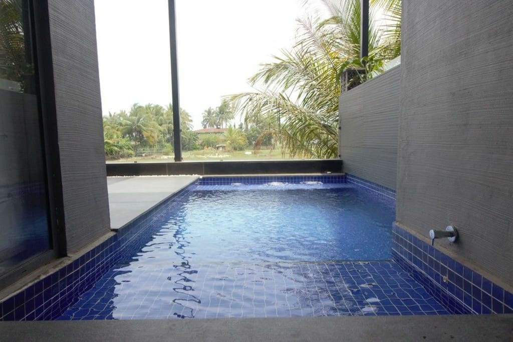 Private pool