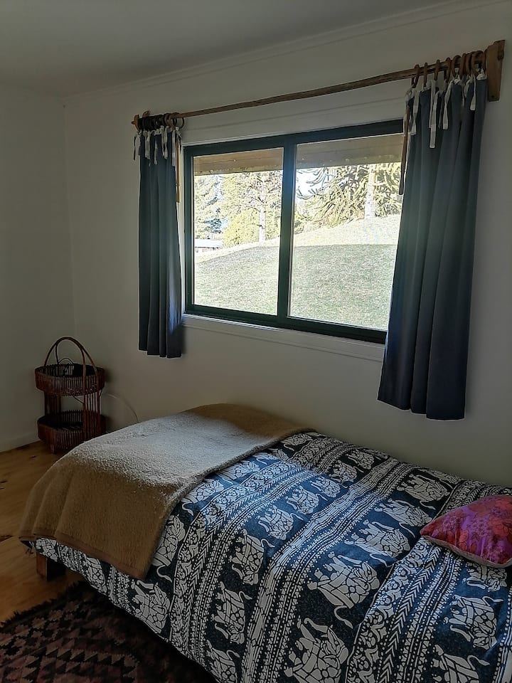 غرفة النوم 2