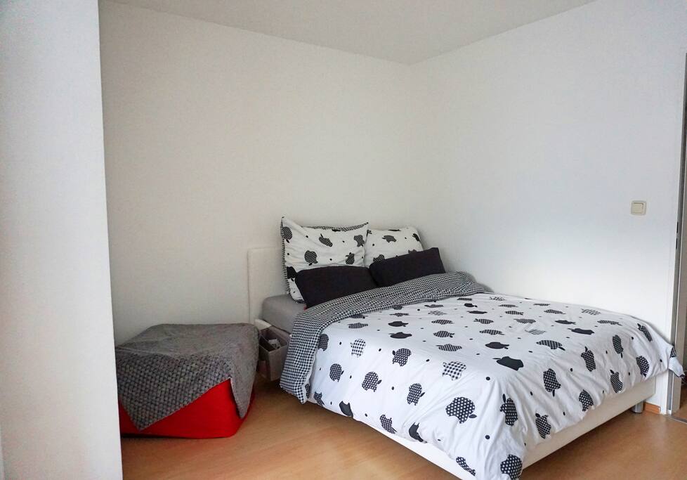Bed and cube "mattress"