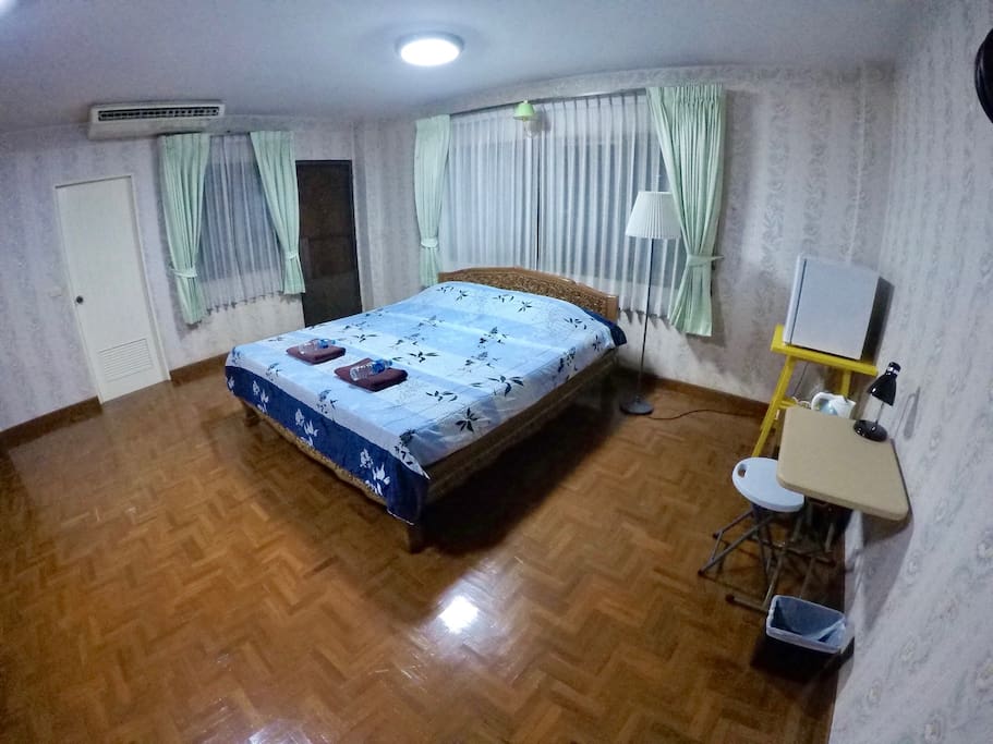 Comfy double bed with all facilities.