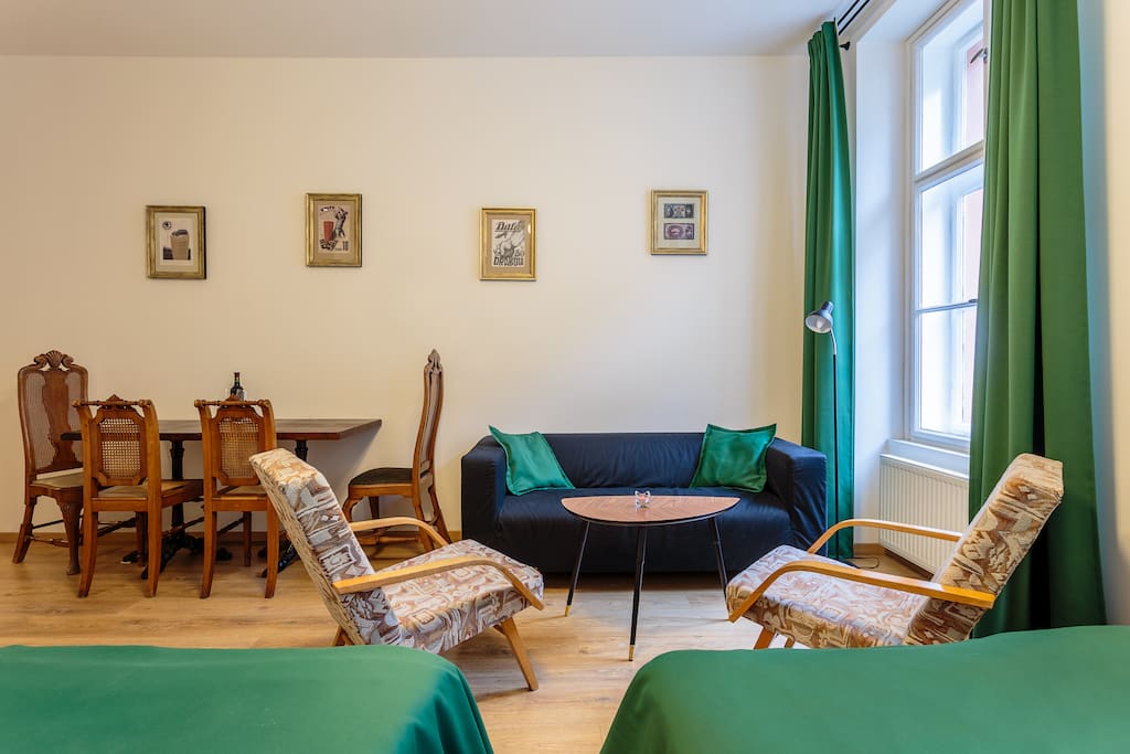 Stylish Retro Apartment in centre of Prague for all History lovers <3