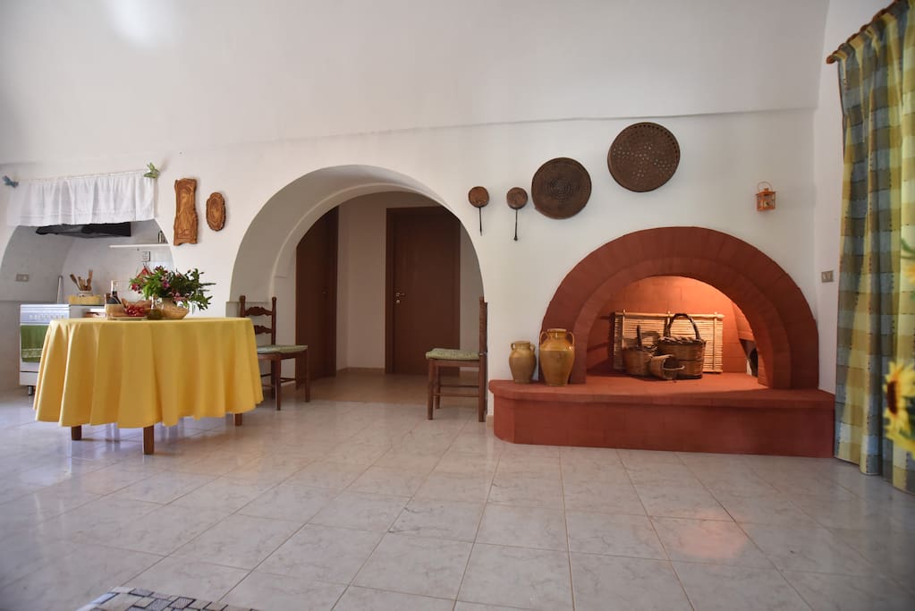 sala con cucinotto