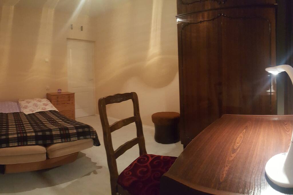 Your room (1)