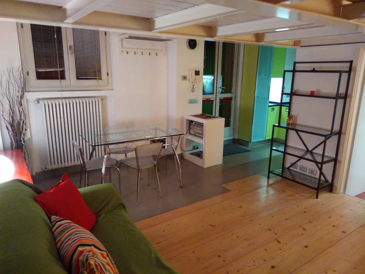 Top Airbnb: Milan in VoGa - "Charming house with garden" in Milano