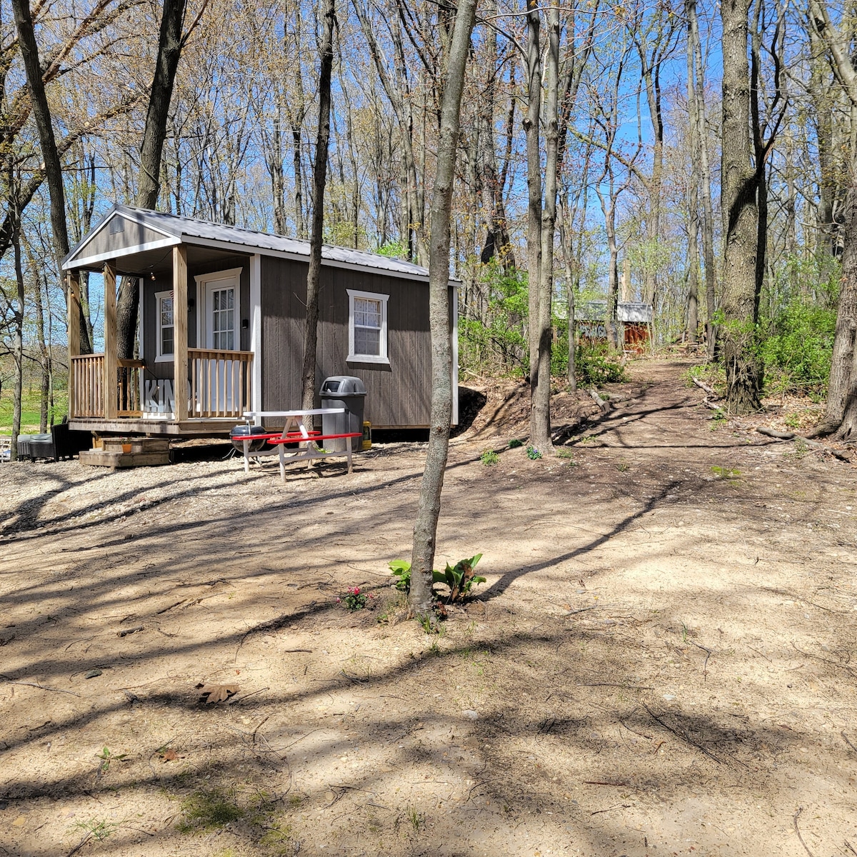 Cabins at Rainbow Farms cozy tiny "kind" cabin Tiny houses for Rent