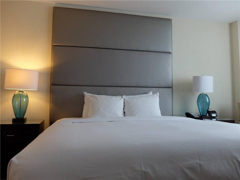 king size bed to relax