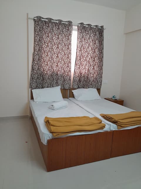 1bhk at wakad -762o1.pune o9894