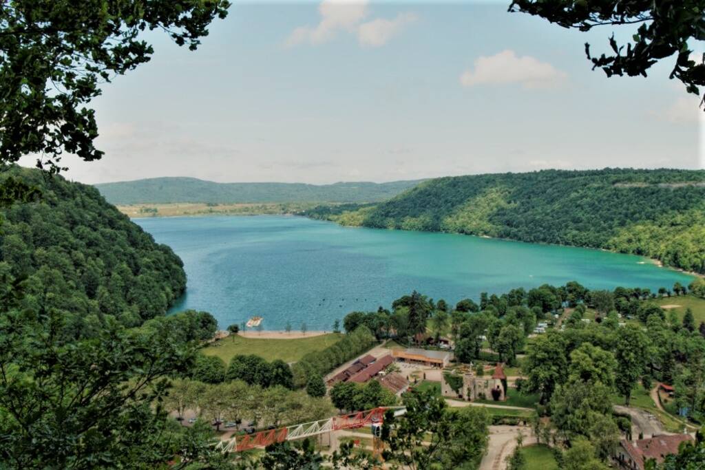 Ancien lac glaciaire parfait pour la baignade