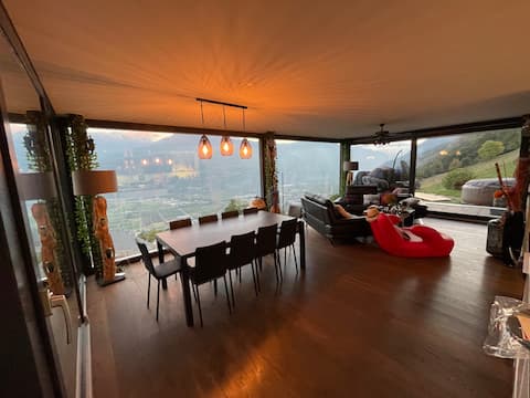 Valais Conthey : Best view on the plain