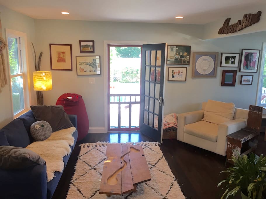 French door and screen door to the porch