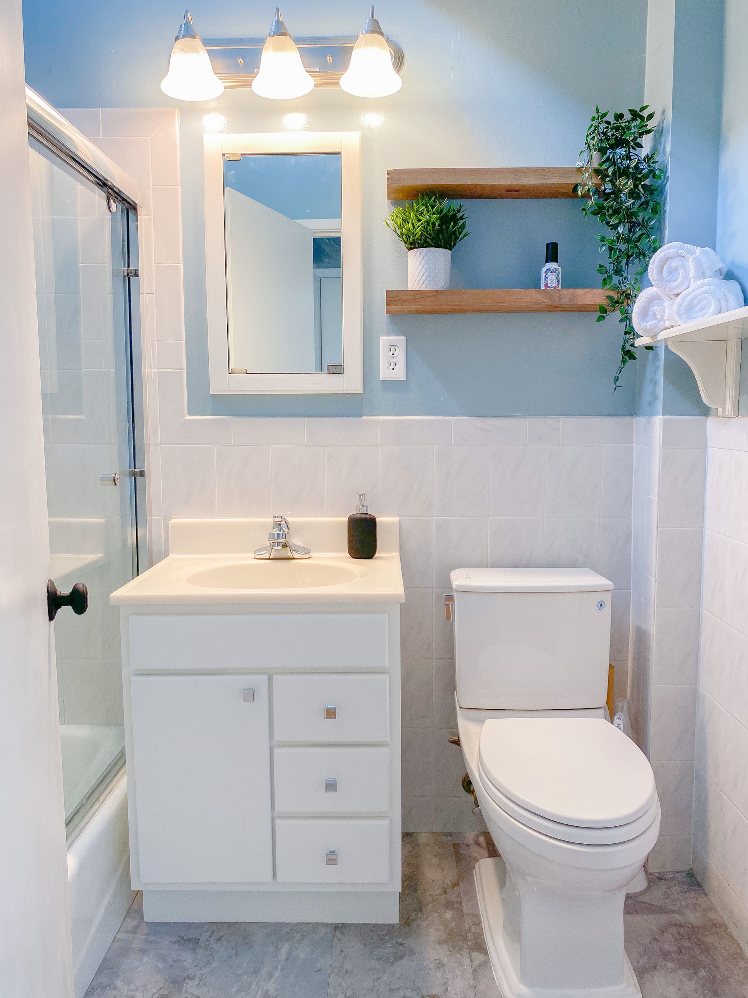 Home in San Francisco · ★4.96 · 2 bedrooms · 3 beds · 2 baths - Image 14