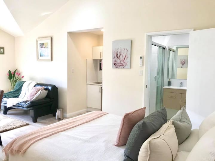 Bračni krevet (širok 150 - 179 cm)