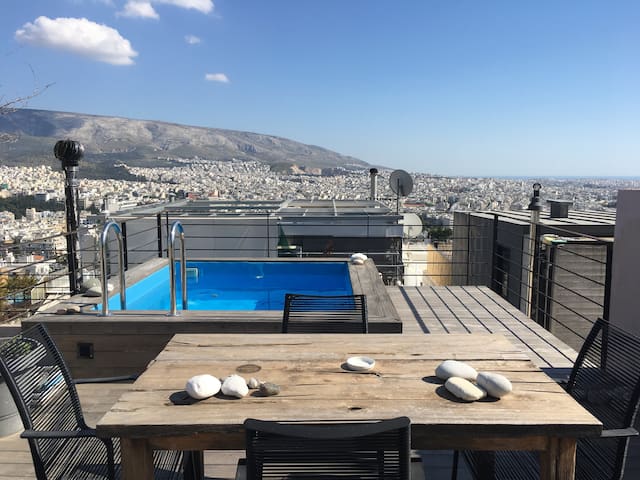Elegant apartment  in Kolonaki with private pool