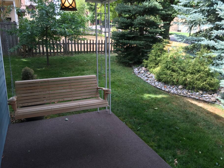Front porch swing